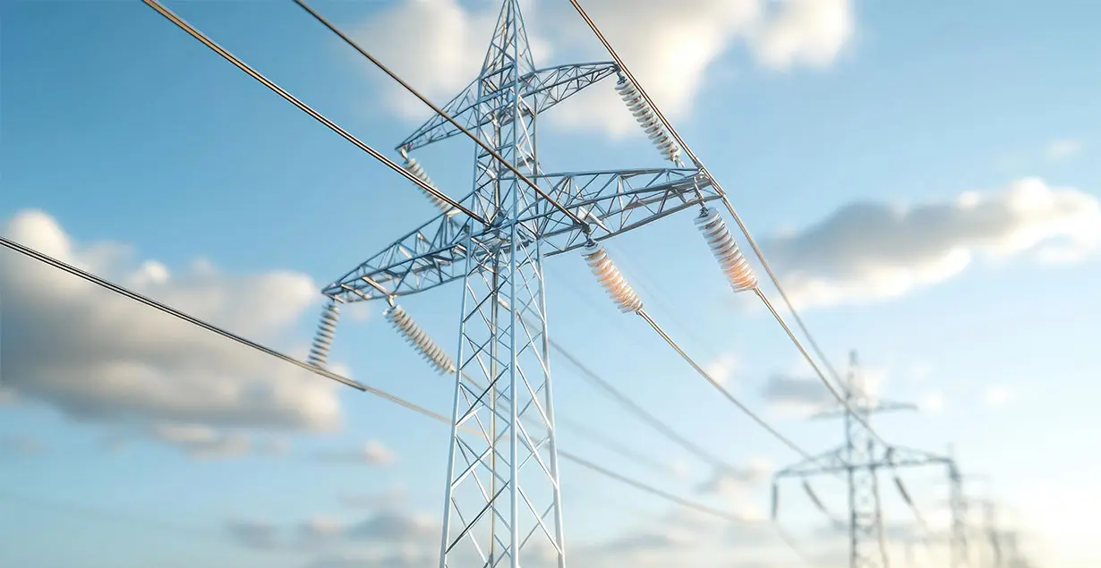 Electricity transmission lines and power infrastructure supporting UK business electricity supply and supplier comparison.